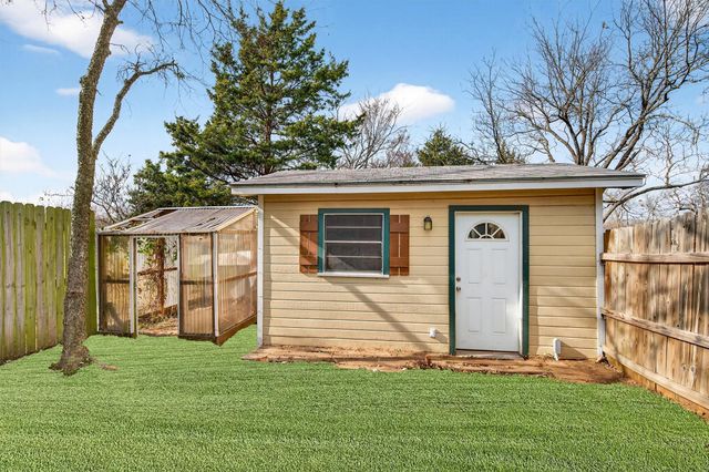 1710 W Crawford Street, Denison, TX 75020