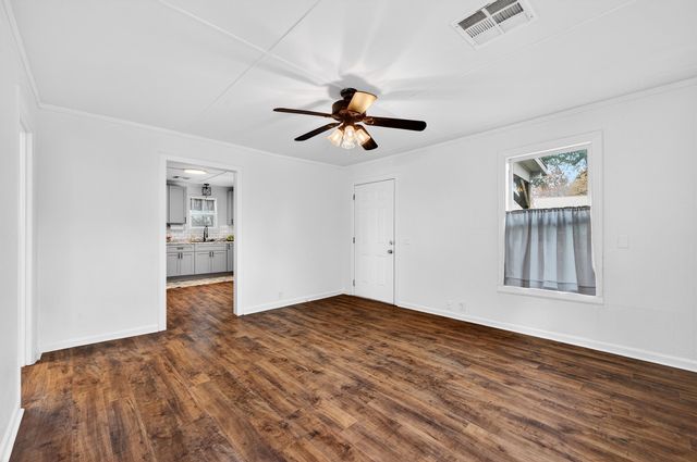 1710 W Crawford Street, Denison, TX 75020