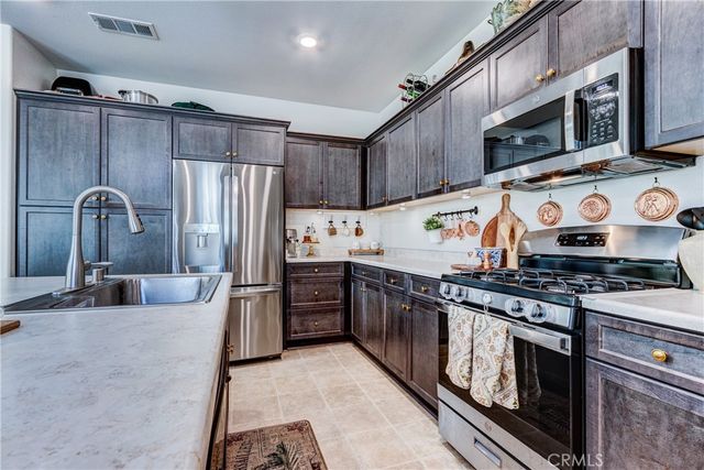 17160 Gray Pine Place, San Bernardino, CA 92407