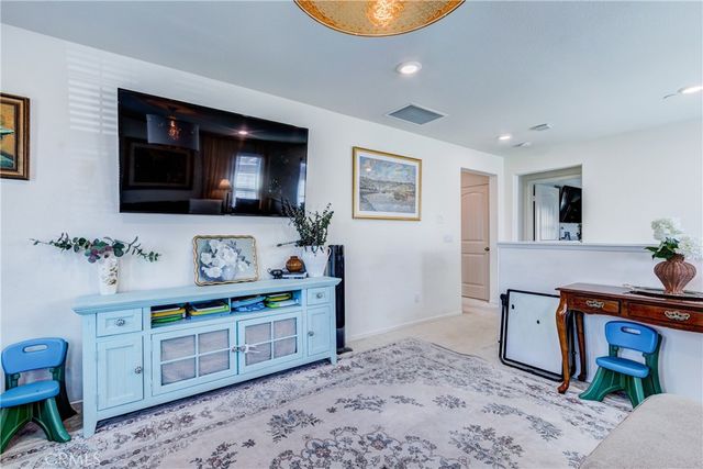 17160 Gray Pine Place, San Bernardino, CA 92407