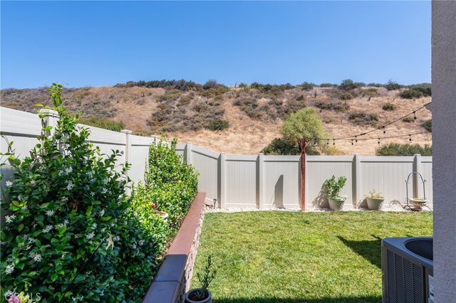 17160 Gray Pine Place, San Bernardino, CA 92407