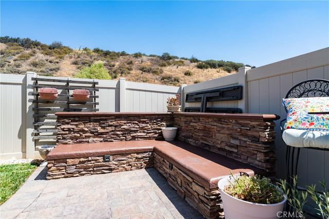 17160 Gray Pine Place, San Bernardino, CA 92407