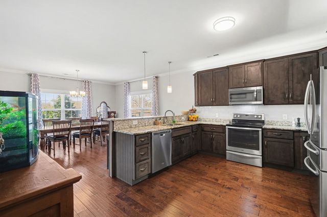 5100 Vinnie Dell Dr, Chapel Hill, TN 37034