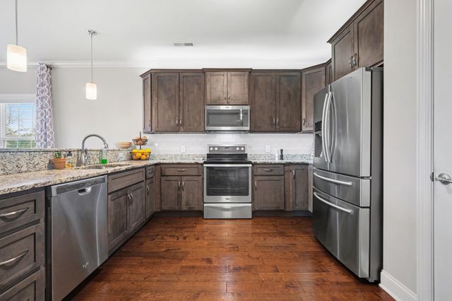 5100 Vinnie Dell Dr, Chapel Hill, TN 37034