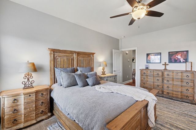 5100 Vinnie Dell Dr, Chapel Hill, TN 37034