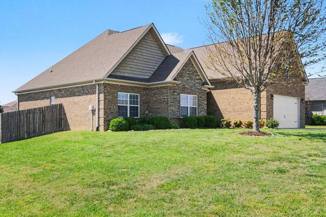 5100 Vinnie Dell Dr, Chapel Hill, TN 37034
