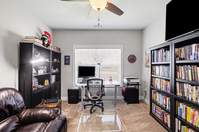 5100 Vinnie Dell Dr, Chapel Hill, TN 37034