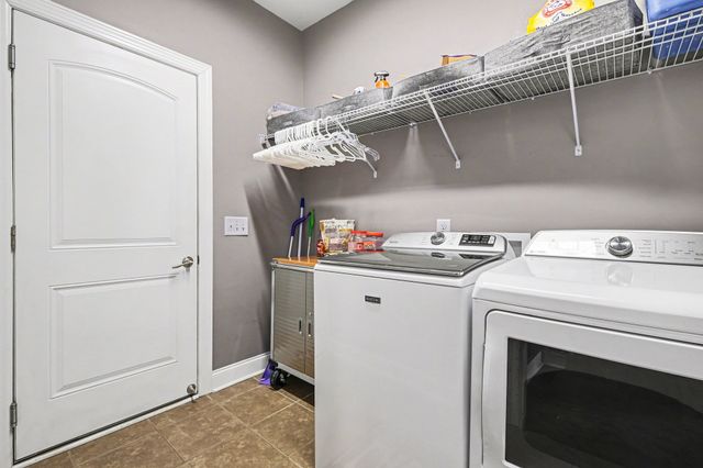 5100 Vinnie Dell Dr, Chapel Hill, TN 37034
