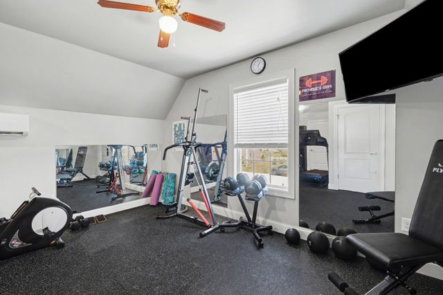 5100 Vinnie Dell Dr, Chapel Hill, TN 37034