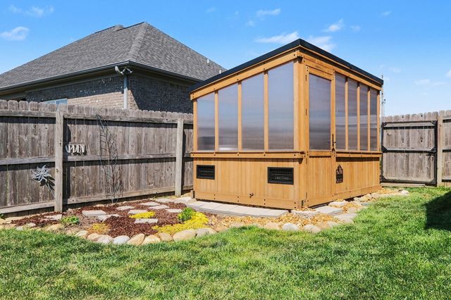 5100 Vinnie Dell Dr, Chapel Hill, TN 37034