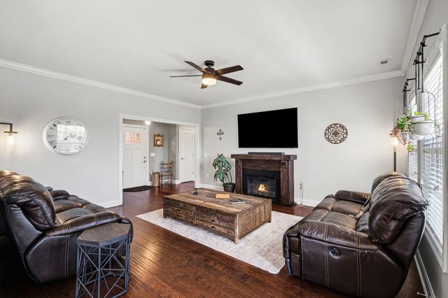 5100 Vinnie Dell Dr, Chapel Hill, TN 37034