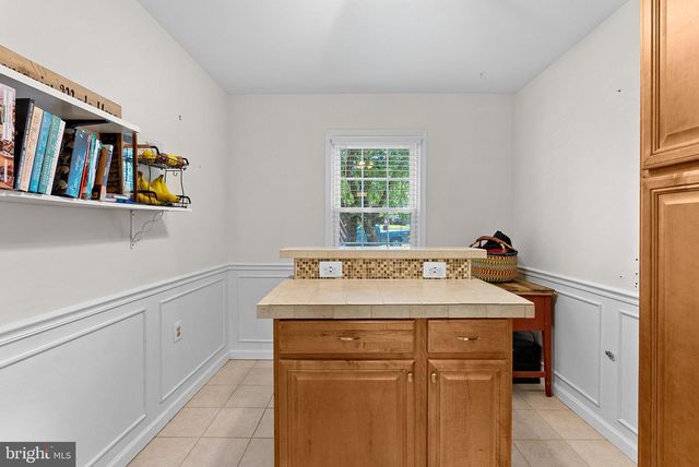 2847 SEMINOLE RD, Woodbridge, VA 22192