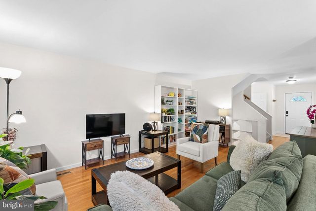 2847 SEMINOLE RD, Woodbridge, VA 22192
