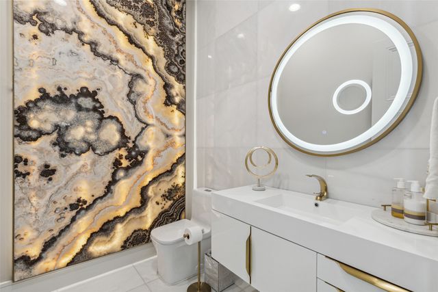 1521 Meandering Way Drive, Westlake, TX 76262