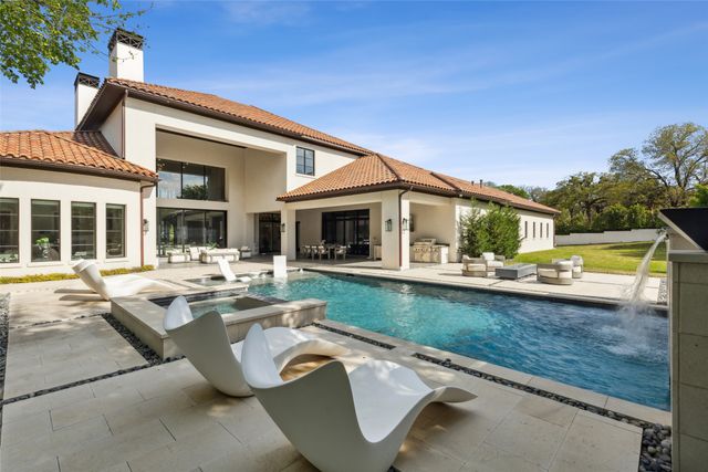 1521 Meandering Way Drive, Westlake, TX 76262