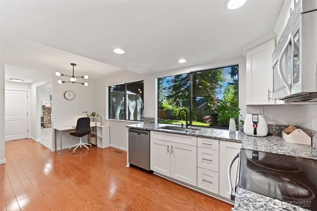 14208 93rd Avenue NE, Kirkland, WA 98034