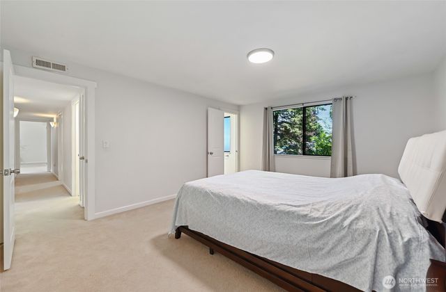 14208 93rd Avenue NE, Kirkland, WA 98034