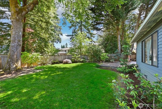 14208 93rd Avenue NE, Kirkland, WA 98034