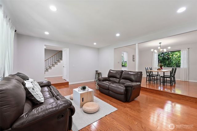 14208 93rd Avenue NE, Kirkland, WA 98034