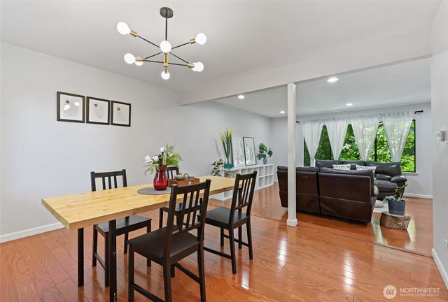 14208 93rd Avenue NE, Kirkland, WA 98034