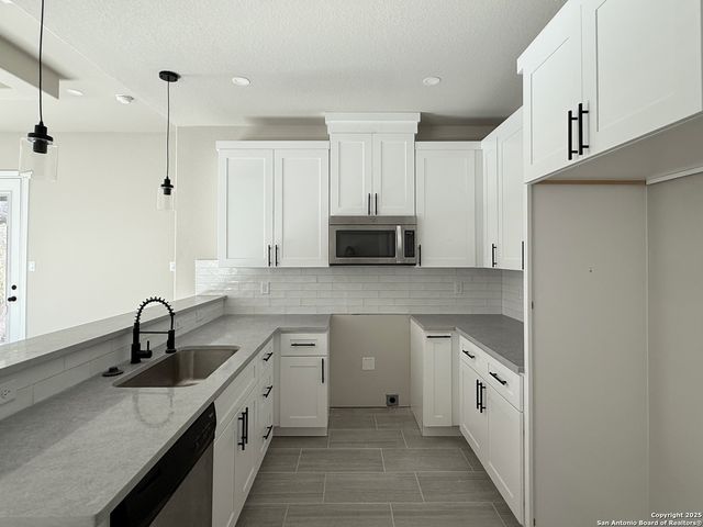 411 Moselle, San Antonio, TX 78237