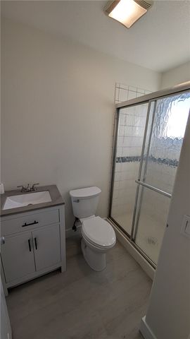 905 W Sumner B, Lake Elsinore, CA 92530