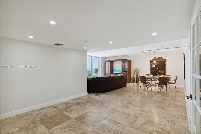 8855 Collins Ave 4B, Surfside, FL 33154