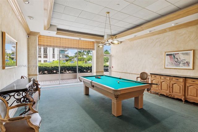 8855 Collins Ave 4B, Surfside, FL 33154