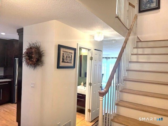 15 Abel Xing, Norwich, CT 06360