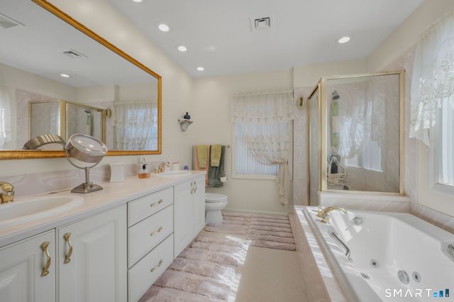 15 Abel Xing, Norwich, CT 06360