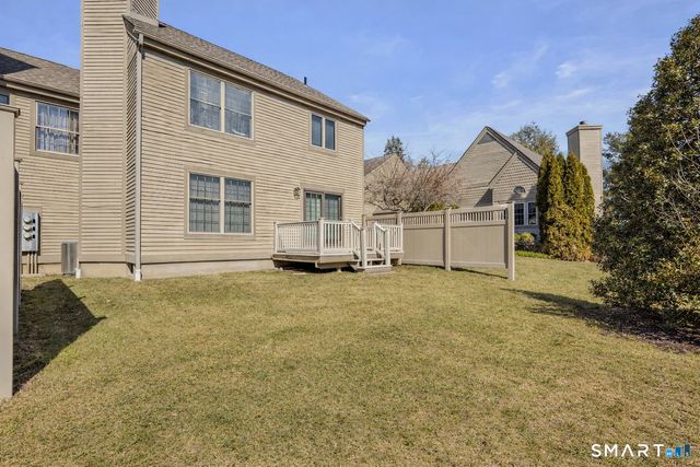 15 Abel Xing, Norwich, CT 06360