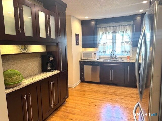 15 Abel Xing, Norwich, CT 06360