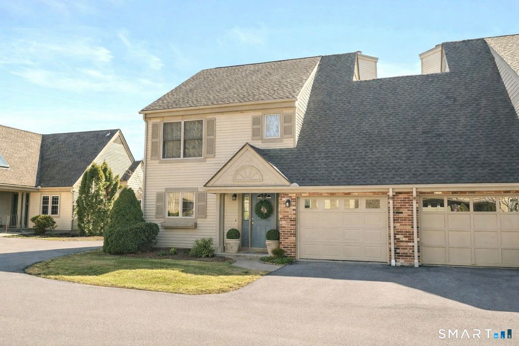 15 Abel Xing, Norwich, CT 06360