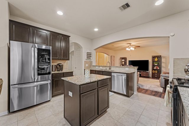 6502 Wilshire Lakes, Houston, TX 77040