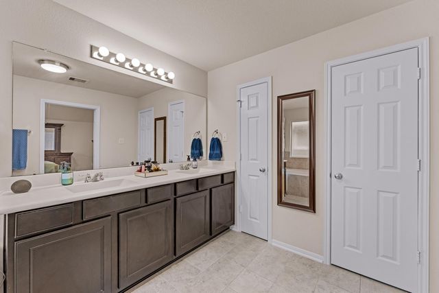 6502 Wilshire Lakes, Houston, TX 77040