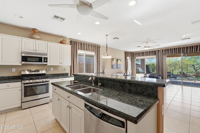 1823 W DION Drive W, Phoenix, AZ 85086