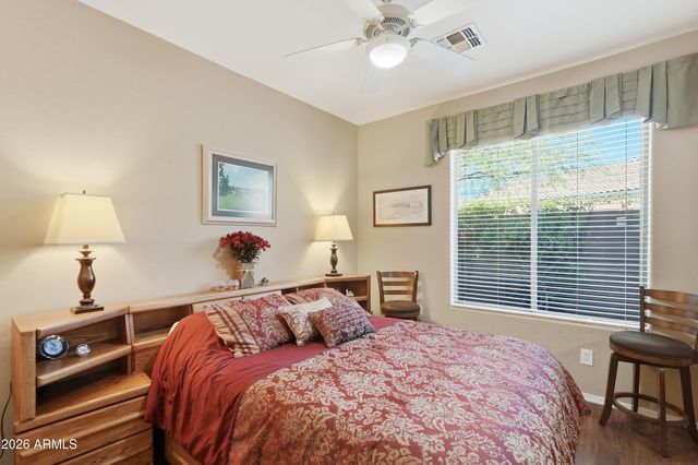 1823 W DION Drive W, Phoenix, AZ 85086