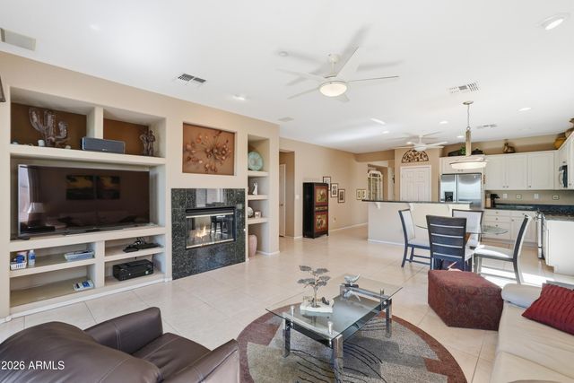 1823 W DION Drive W, Phoenix, AZ 85086