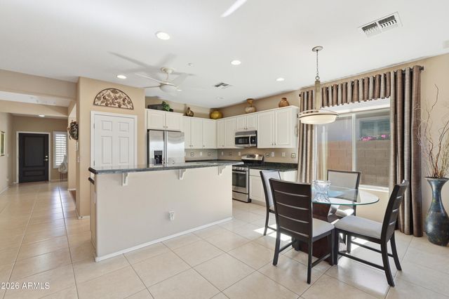 1823 W DION Drive W, Phoenix, AZ 85086