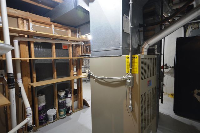 4696 Forest Creek Drive, Kalamazoo, MI 49009