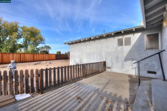 1428 Saint Frances Dr, Antioch, CA 94509