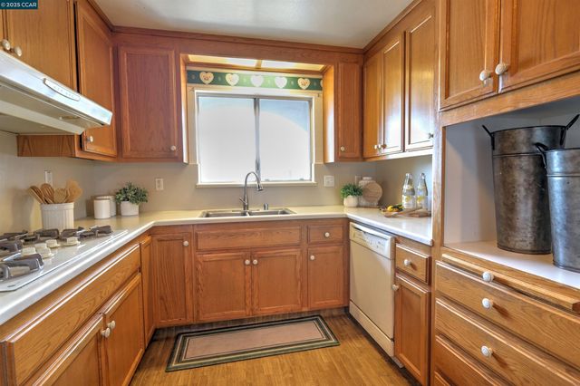 1428 Saint Frances Dr, Antioch, CA 94509