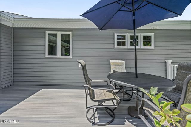 1037 St Lucille Drive, Rotterdam, NY 12306
