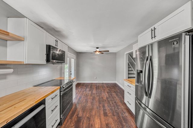 1410 Lakeridge CIR, Troutville, VA 24175