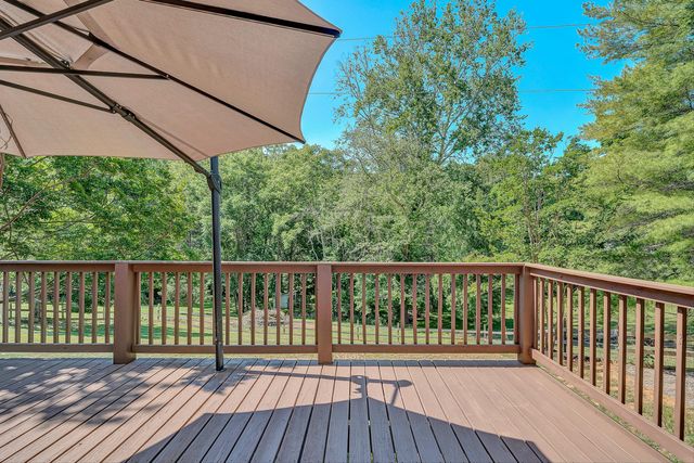 1410 Lakeridge CIR, Troutville, VA 24175