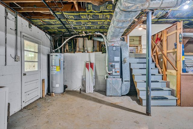 1410 Lakeridge CIR, Troutville, VA 24175