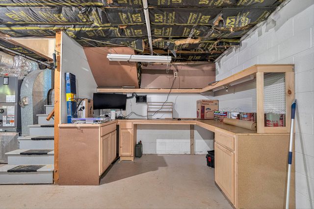 1410 Lakeridge CIR, Troutville, VA 24175