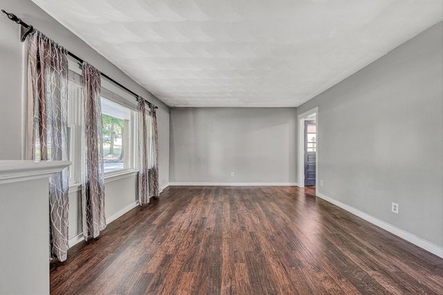 1410 Lakeridge CIR, Troutville, VA 24175