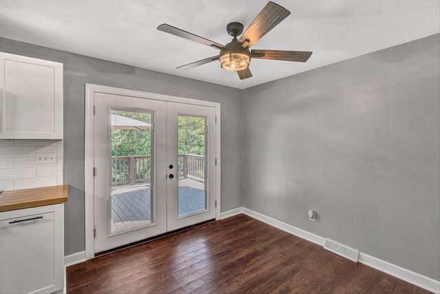 1410 Lakeridge CIR, Troutville, VA 24175