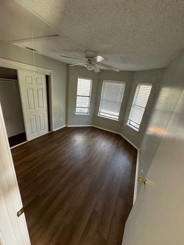 1033 Morningside Court, Mesquite, TX 75150